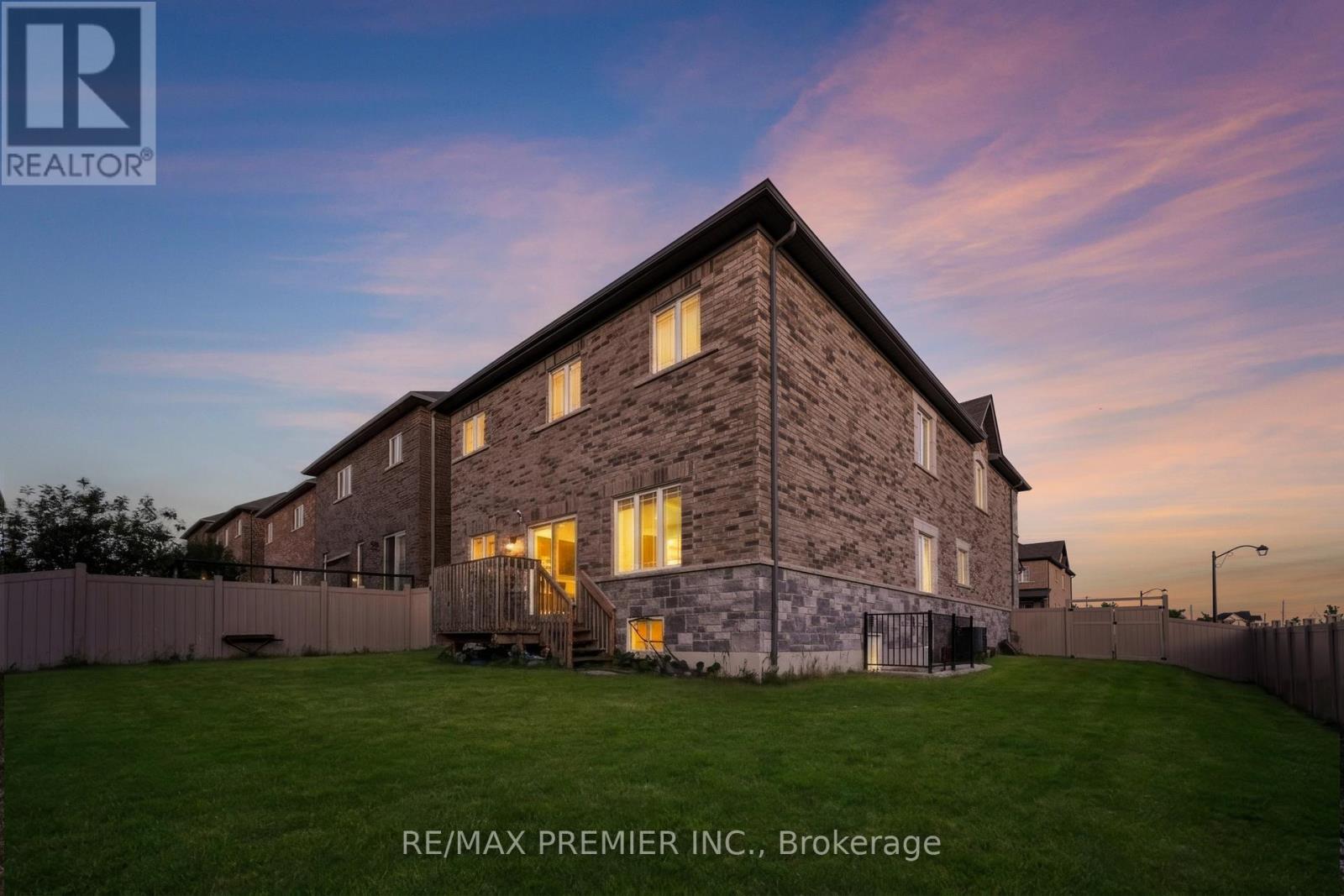 122 MCKENZIE WAY - 44
