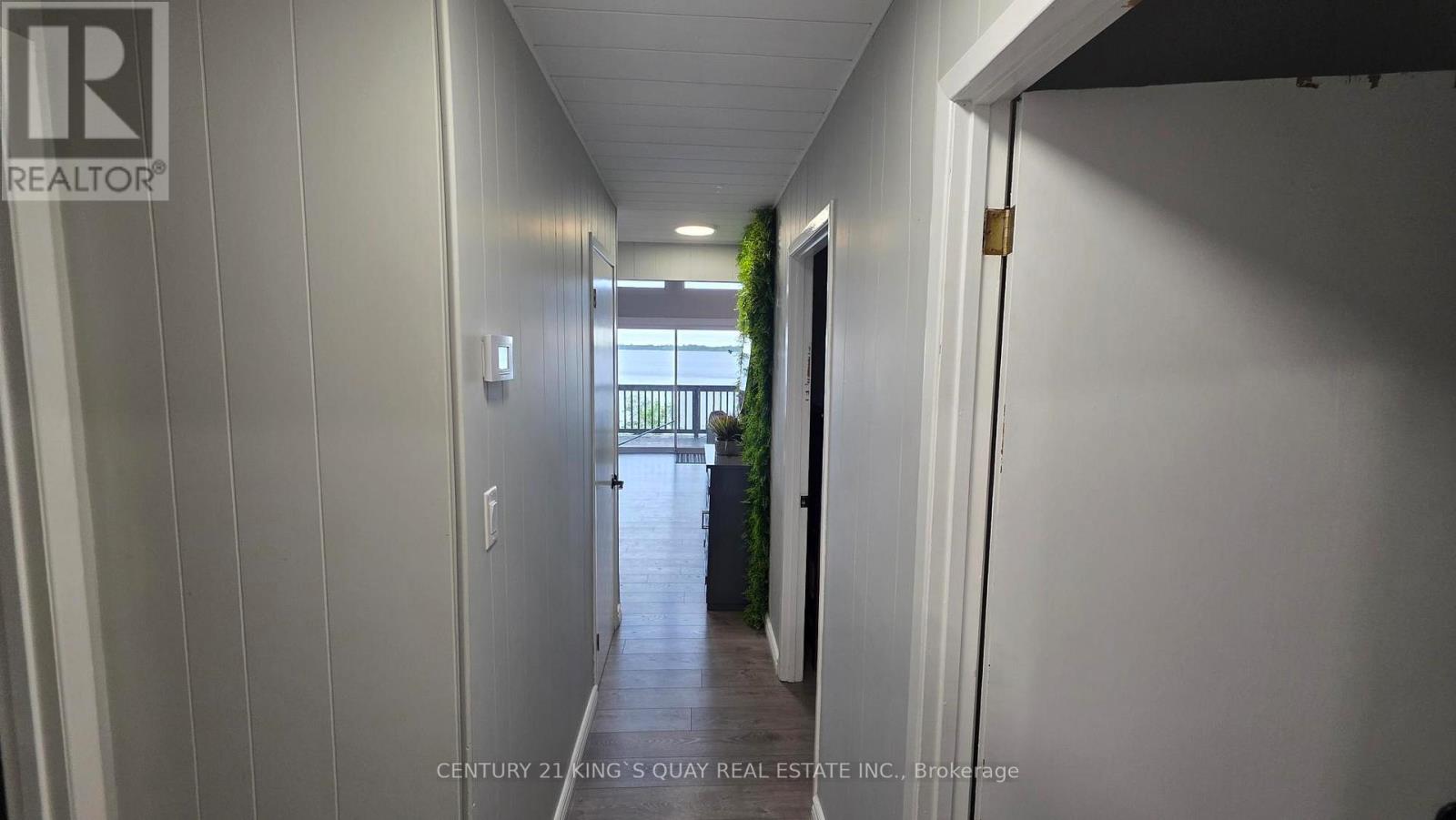 214 LAKEVIEW LANE - 19