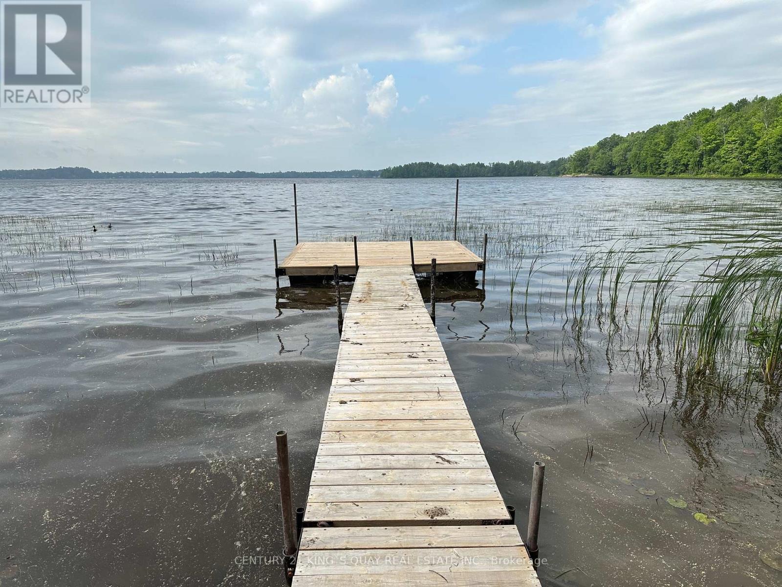 214 LAKEVIEW LANE - 23
