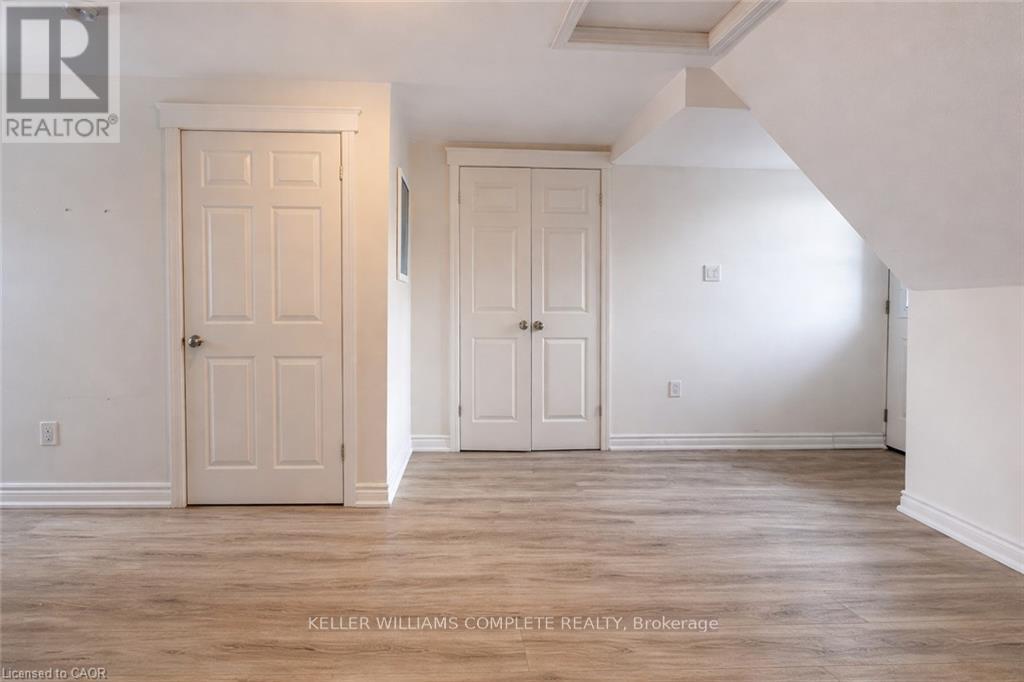 76 WENTWORTH STREET S - 33