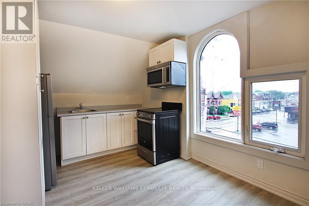 76 WENTWORTH STREET S - 36