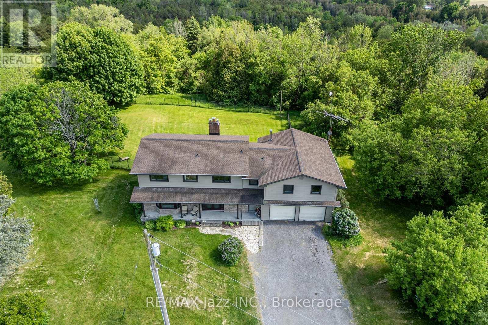 8733 LESKARD ROAD - 2
