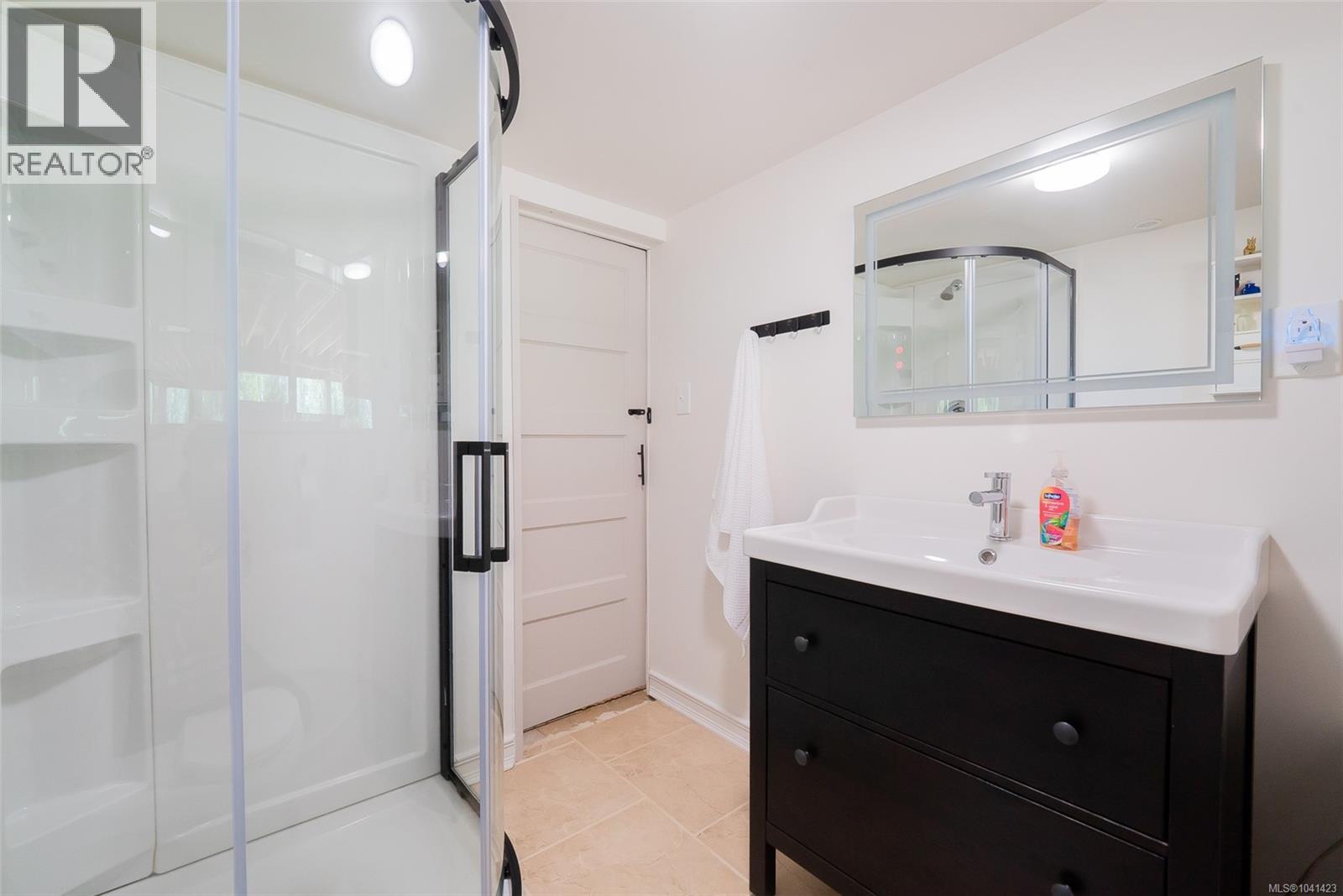 6999 Granville Rd - 19