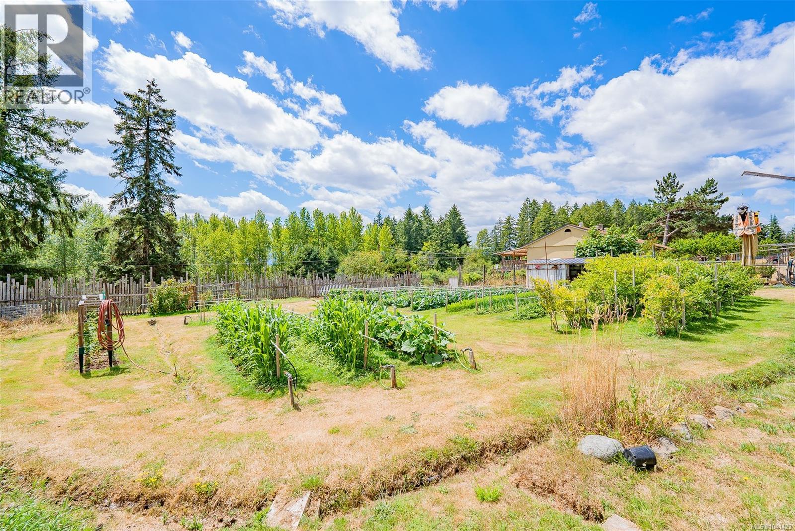 6999 Granville Rd - 48