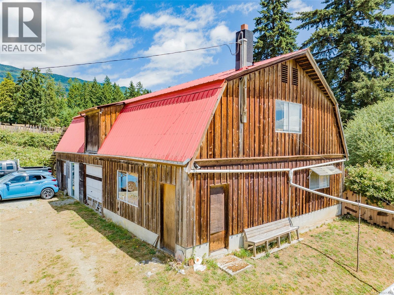6999 Granville Rd - 35
