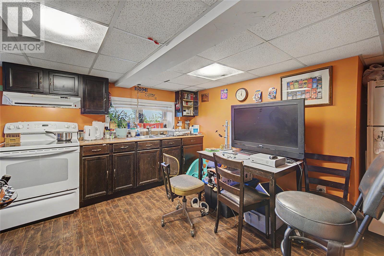 15 Paradise Road - 38