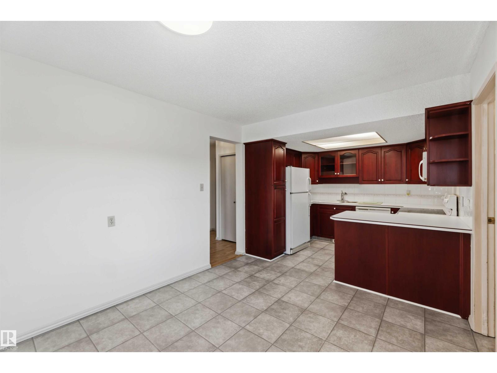 2716 136A AV NW — photo 20