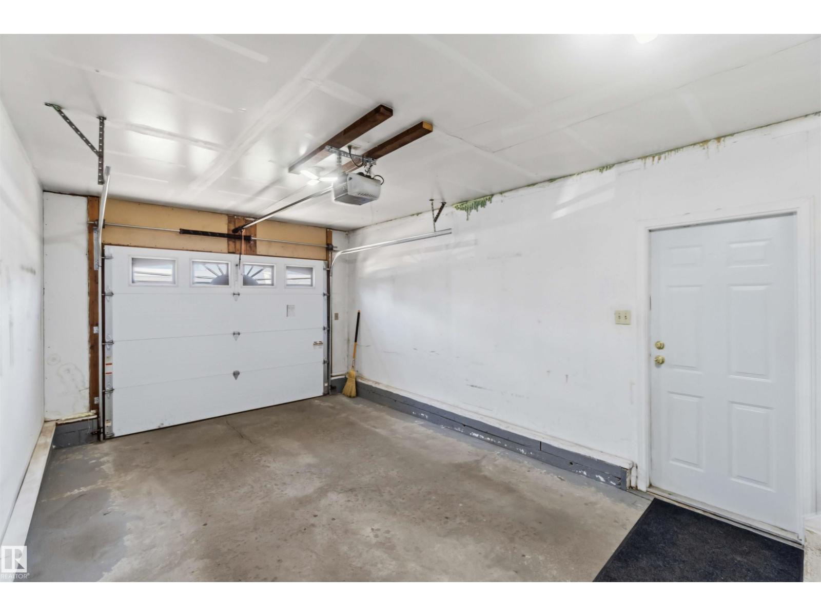 2716 136A AV NW — photo 50