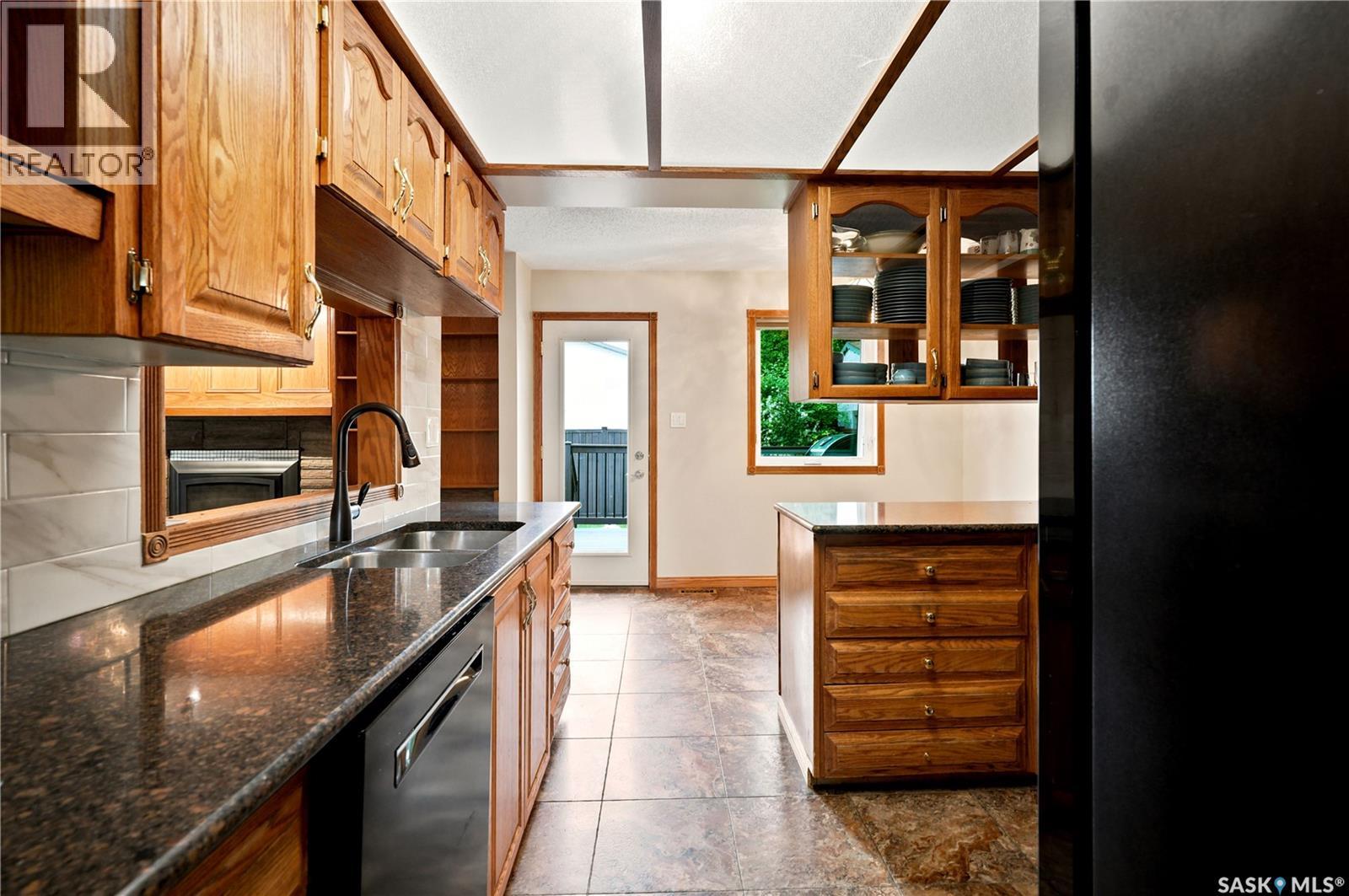 523 Spencer CRESCENT - 11