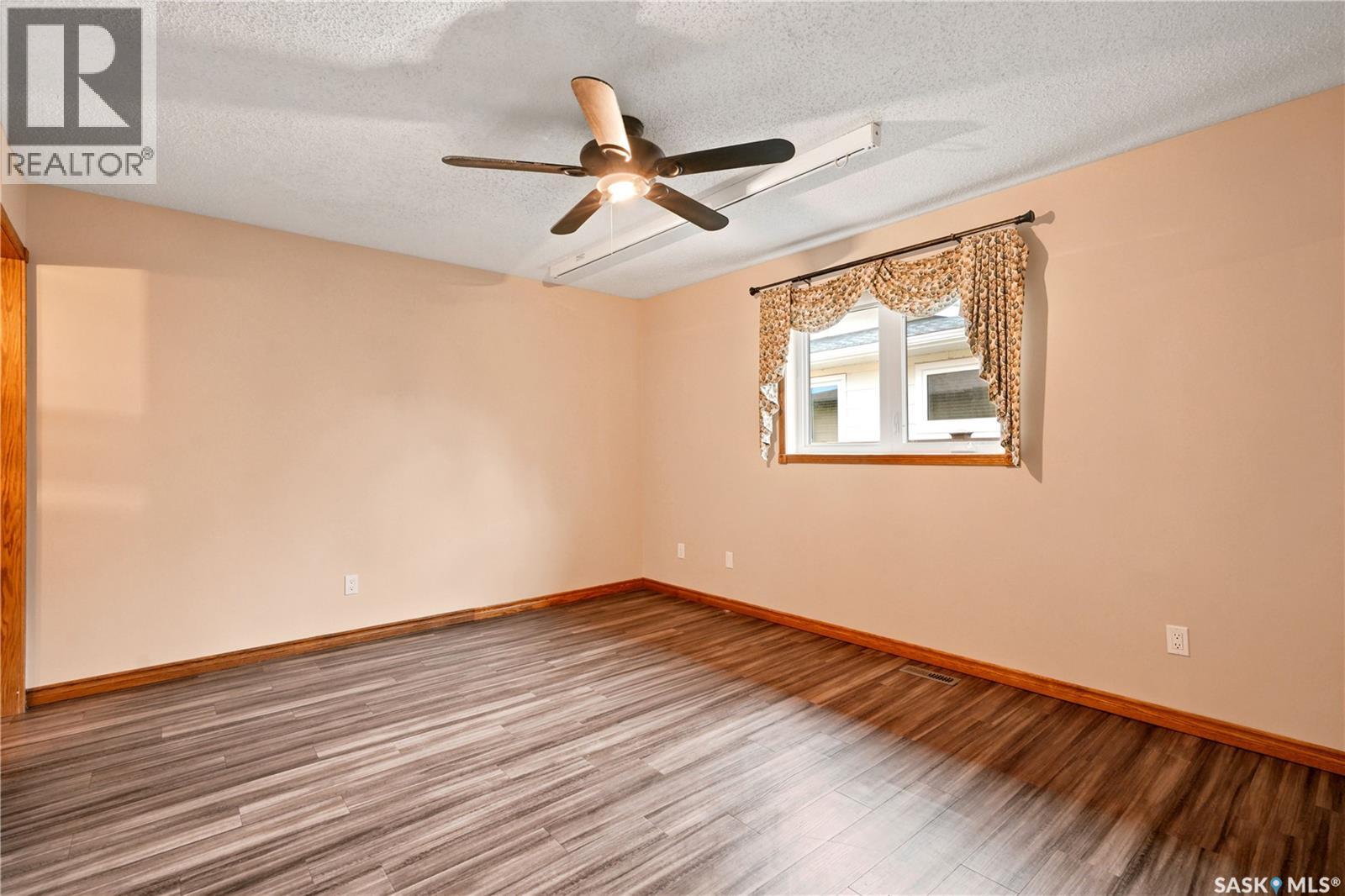 523 Spencer CRESCENT - 26