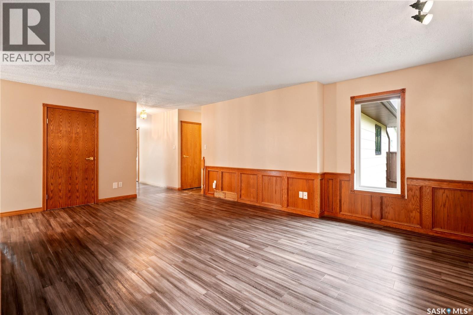 523 Spencer CRESCENT - 21