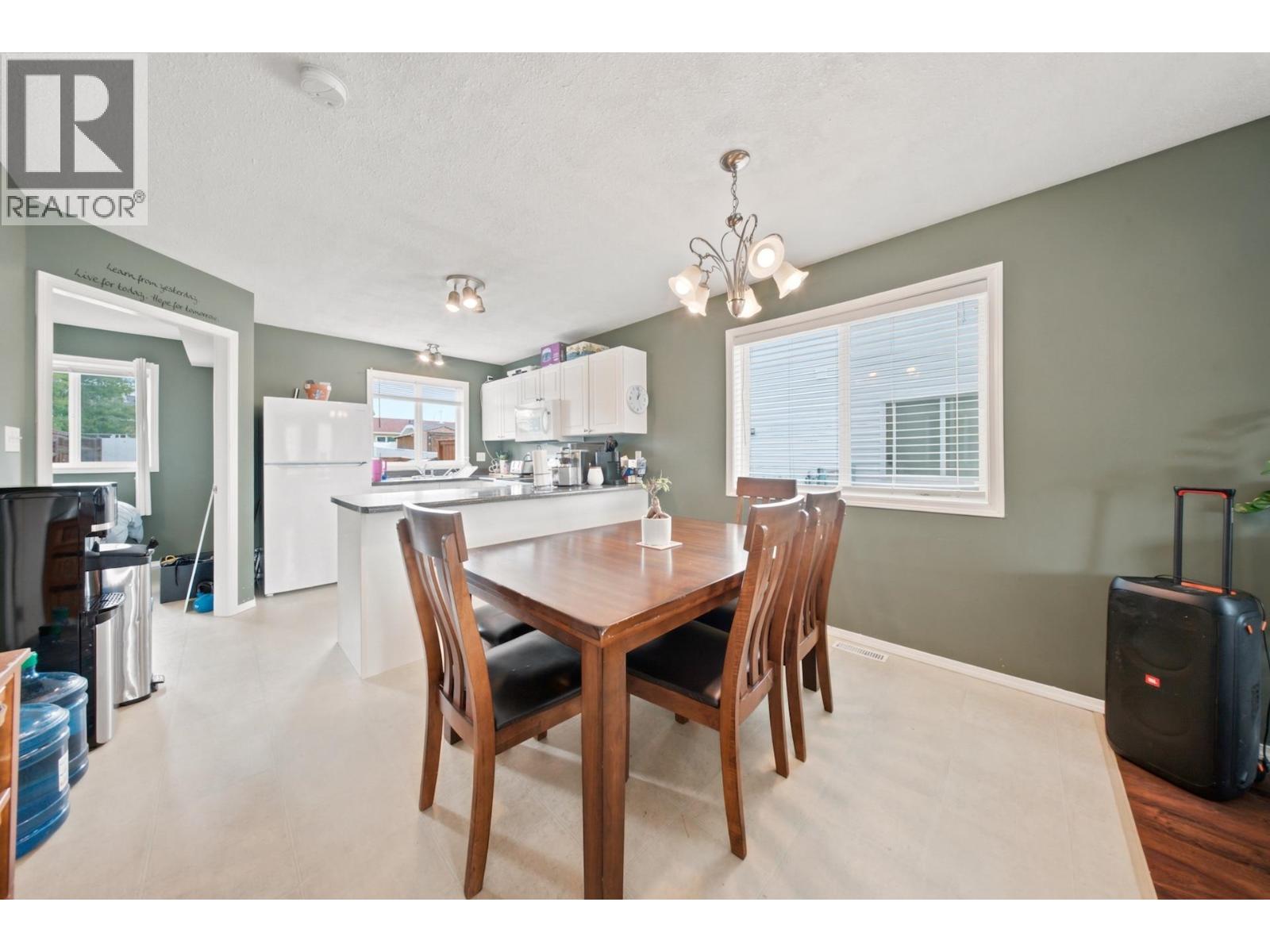 8016 88 AVENUE - 10