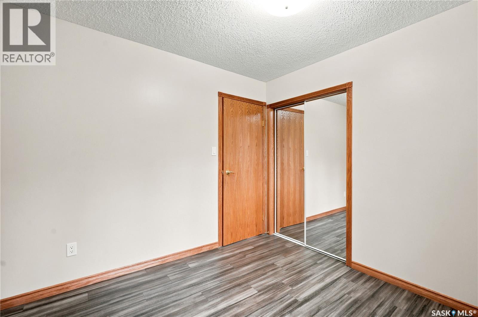 523 Spencer CRESCENT - 28