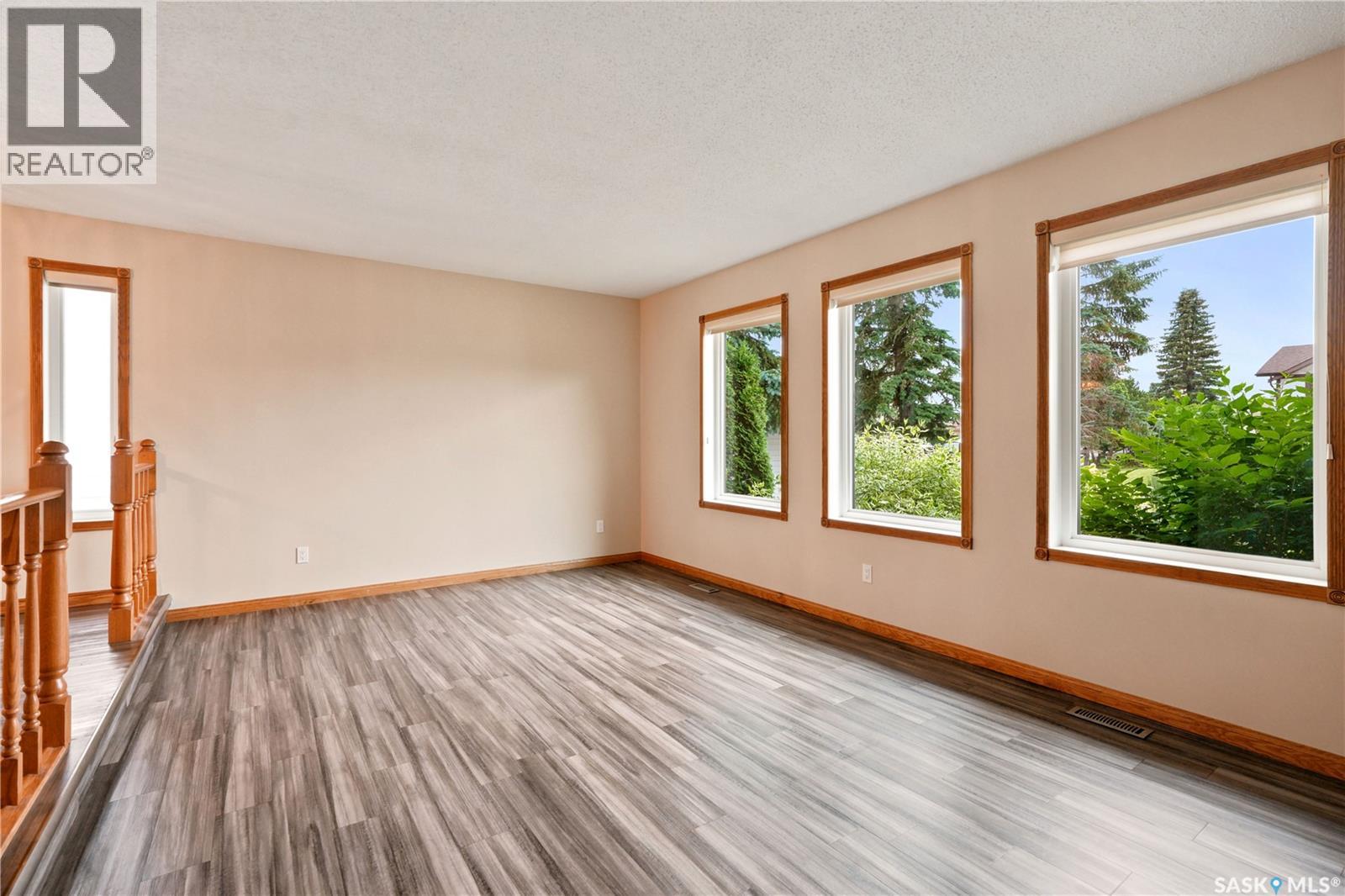 523 Spencer CRESCENT - 4