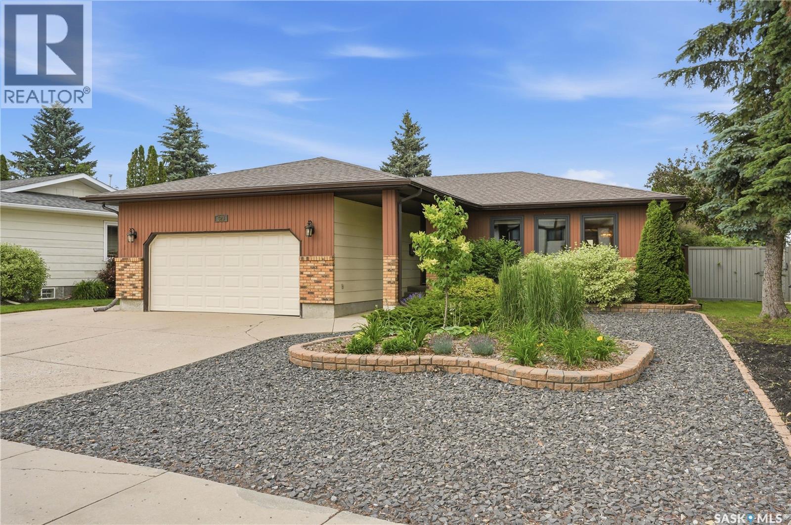 523 Spencer CRESCENT - 2