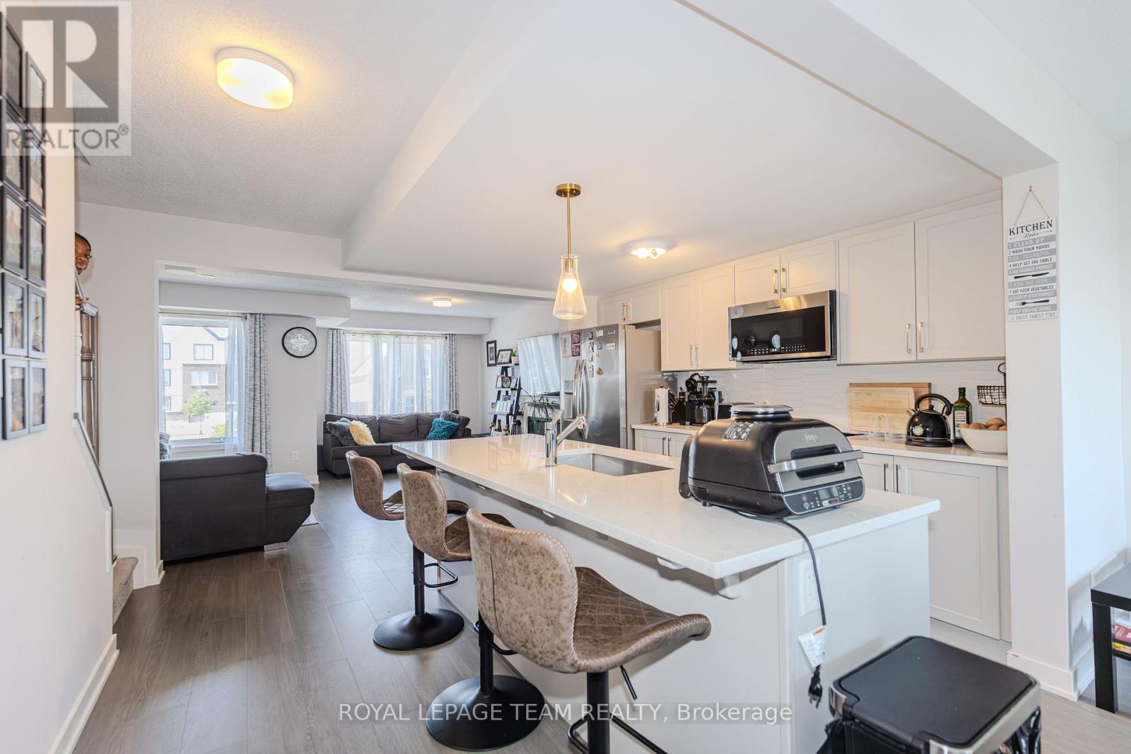 4 Bed, 3 Bath House for Rent in Ottawa – 742 KINSTEAD PVT PRIVATE, Ottawa – MLS# X13519916 - Image 8