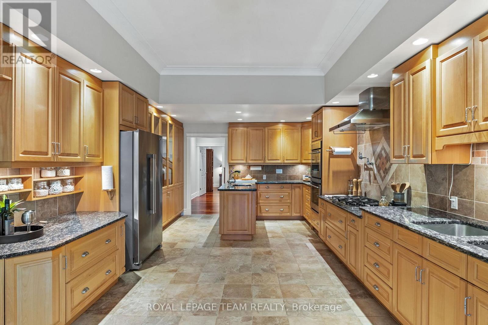 6 Bed, 5 Bath House for Sale in Ottawa – 1526 CARSONBY ROAD E, Ottawa – MLS# X13520056 - Image 15