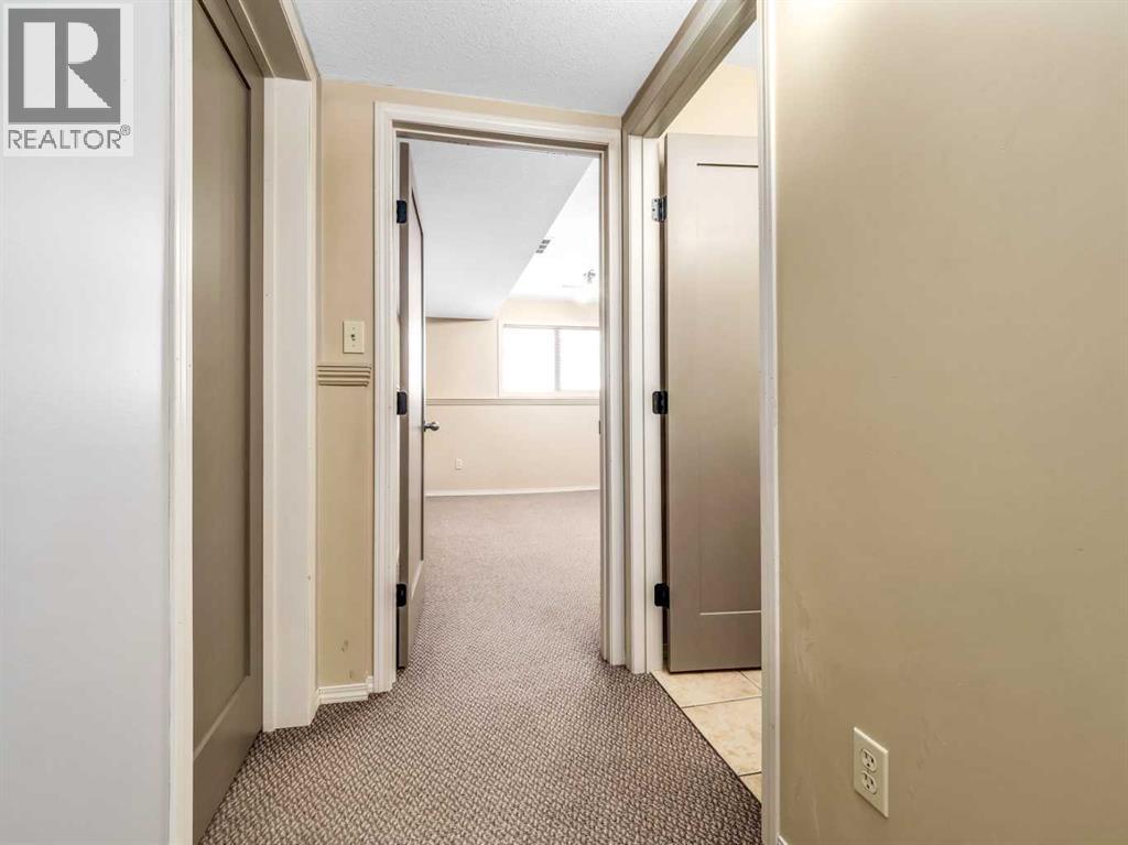 881 Kettles Street — photo 28
