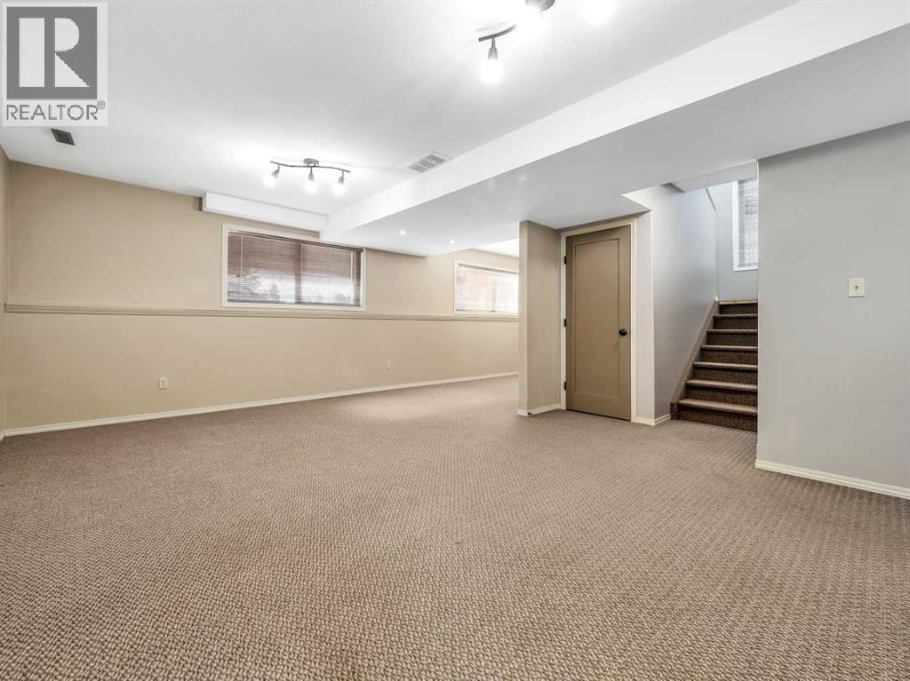 881 Kettles Street — photo 25