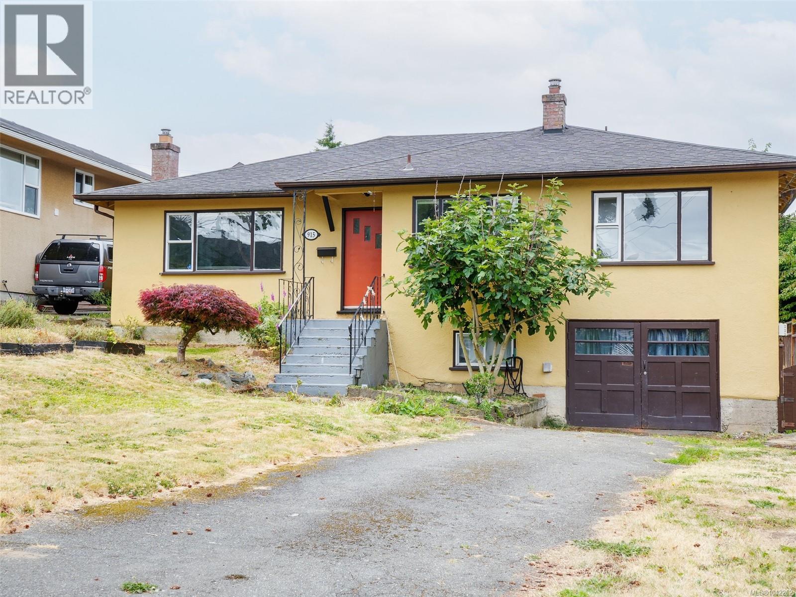 915 Inskip St, Esquimalt