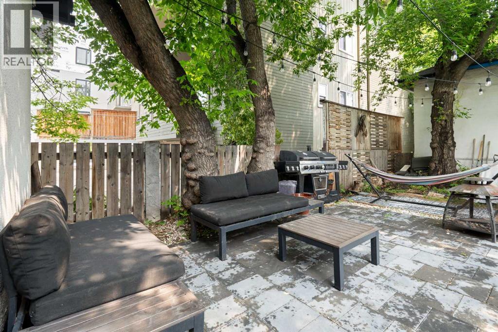2115 14 Street SW — photo 40