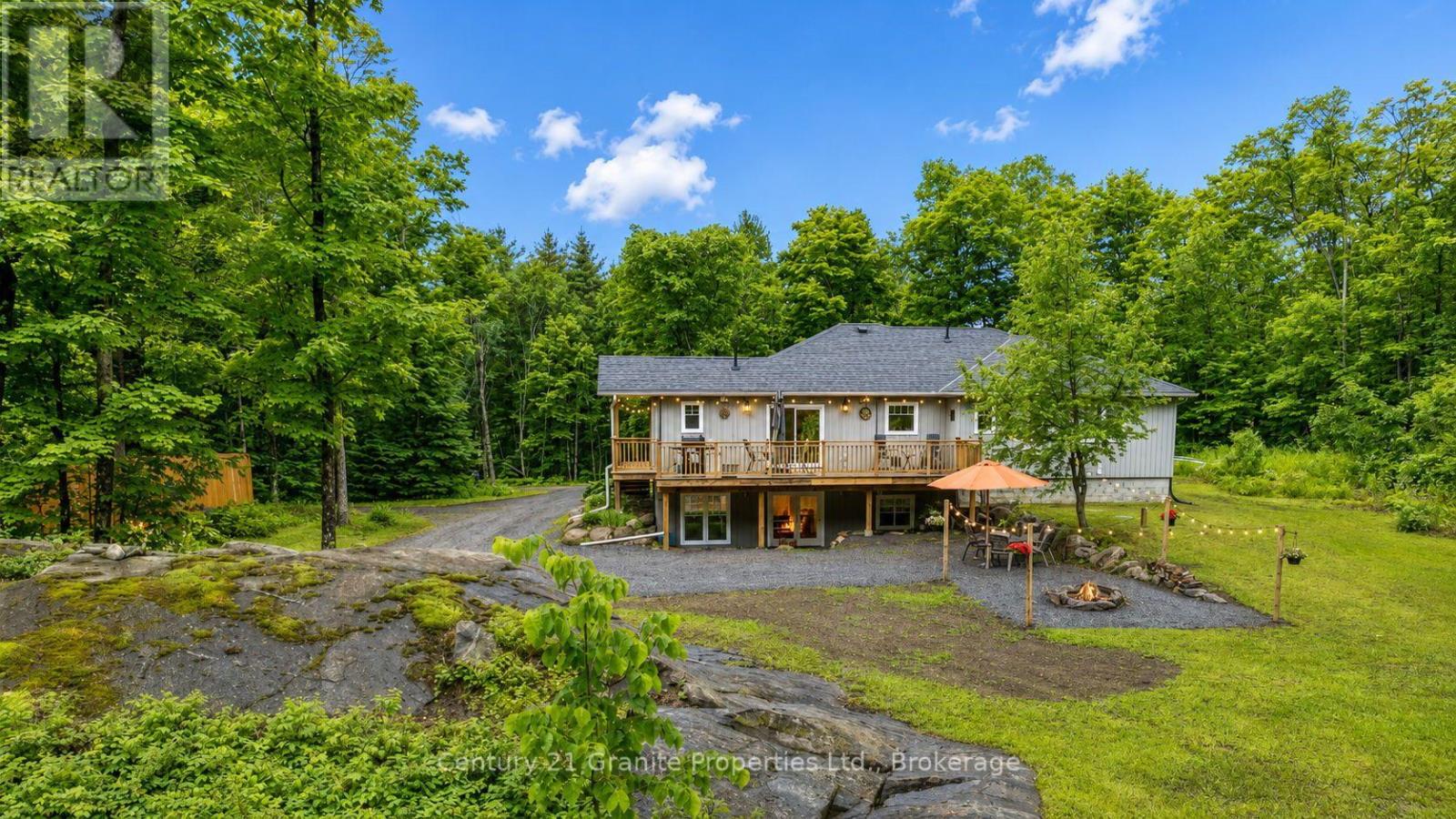 64 LOUCKS ROAD - 4