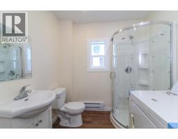 204-206 St. James W Street, photo 3