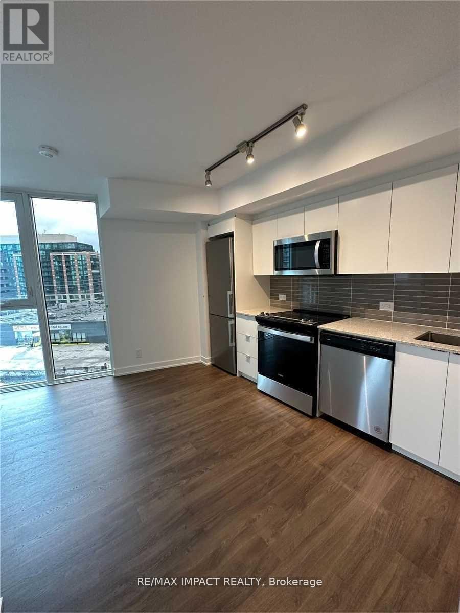 #509 30 TRETTI WAY - 11