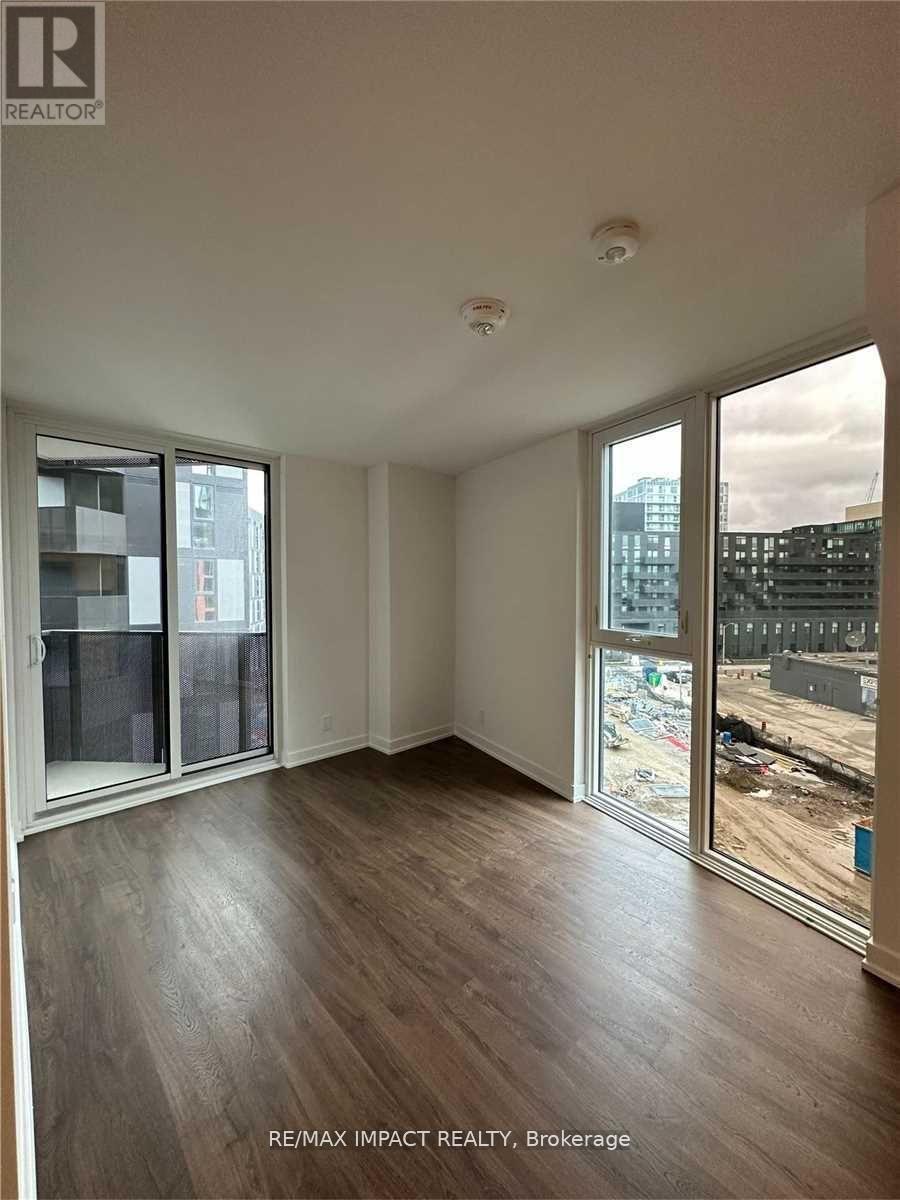 #509 30 TRETTI WAY - 13