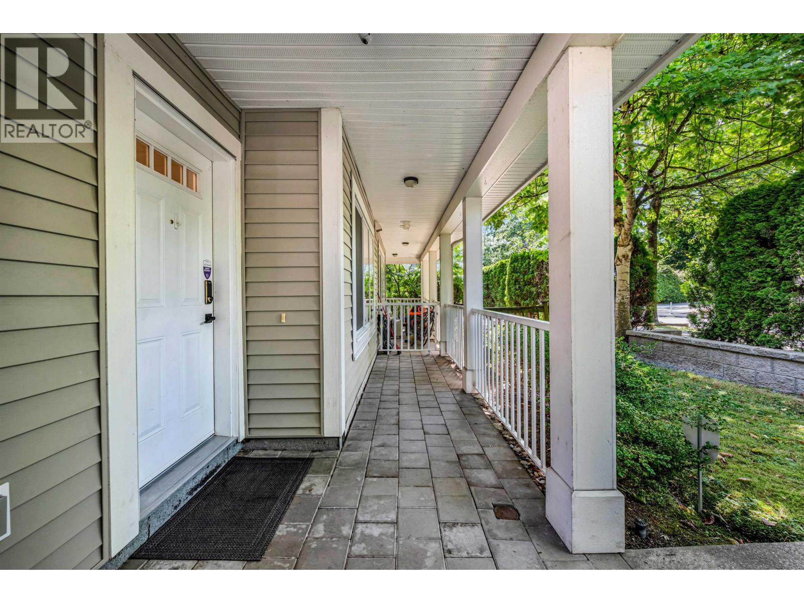 8 7136 18TH AVENUE, Burnaby
