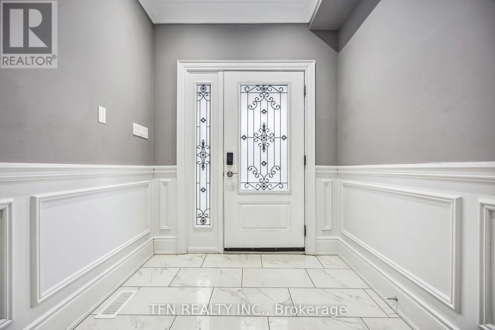 282B AYLESWORTH AVENUE - 2