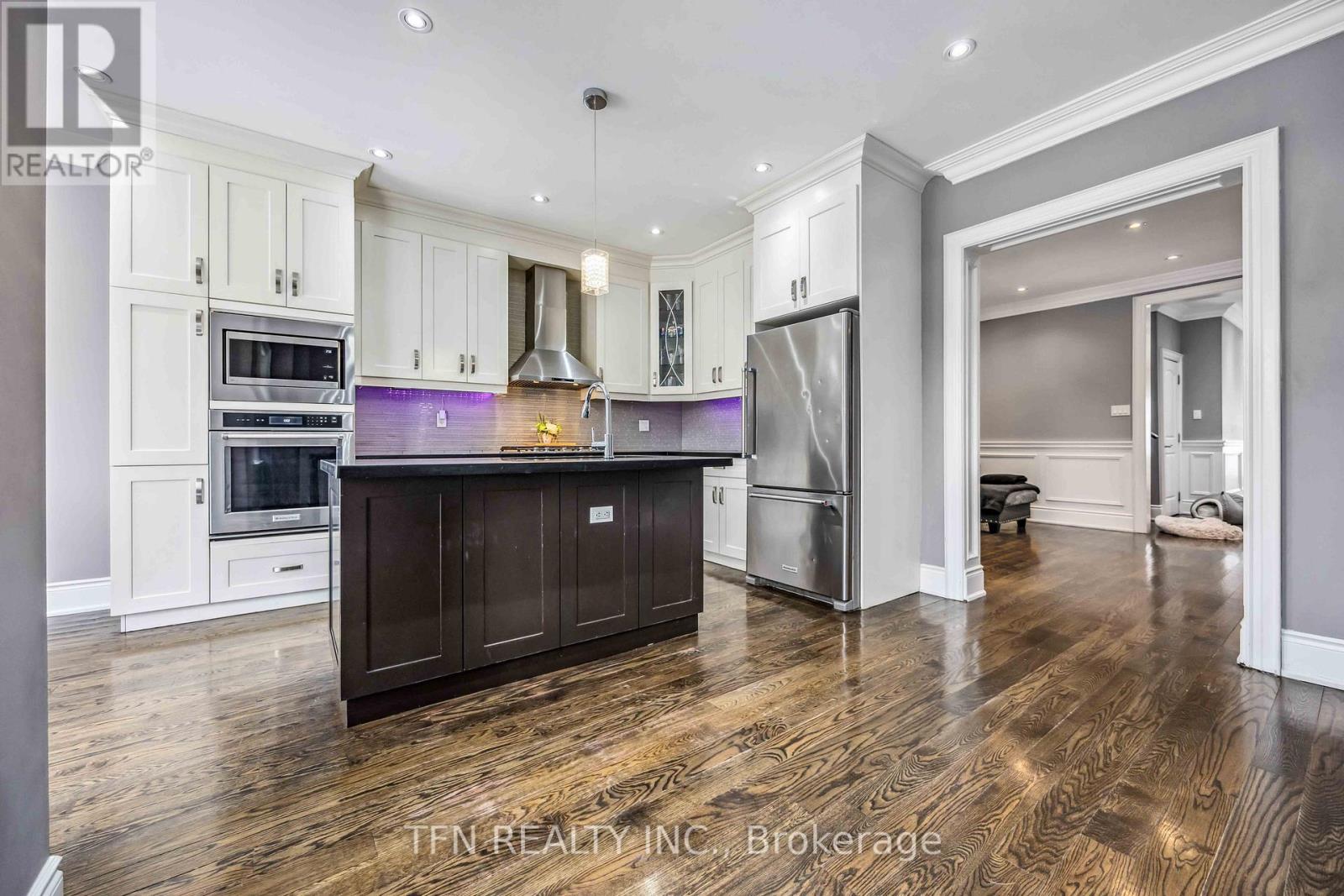 282B AYLESWORTH AVENUE - 8