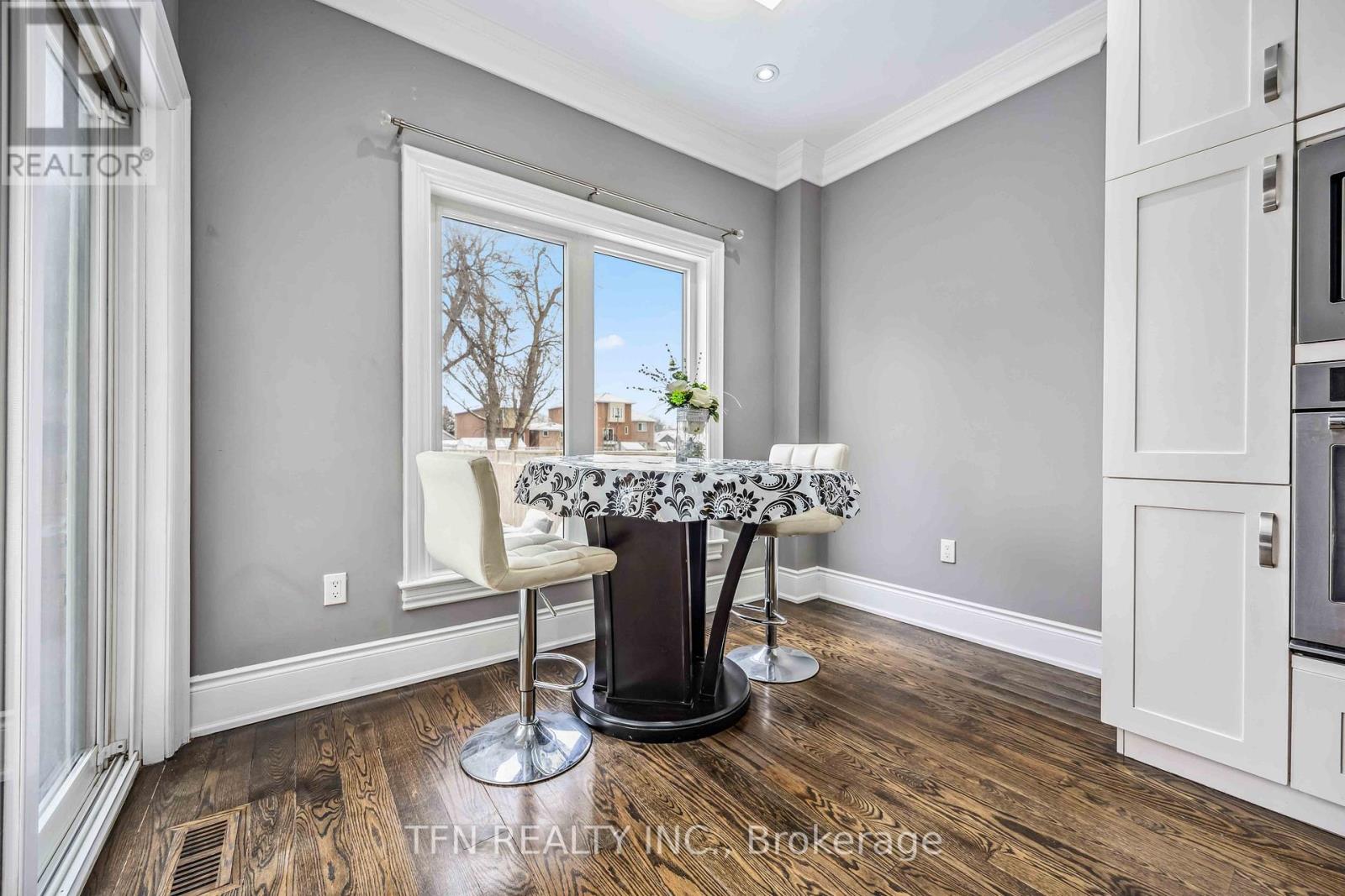 282B AYLESWORTH AVENUE - 9