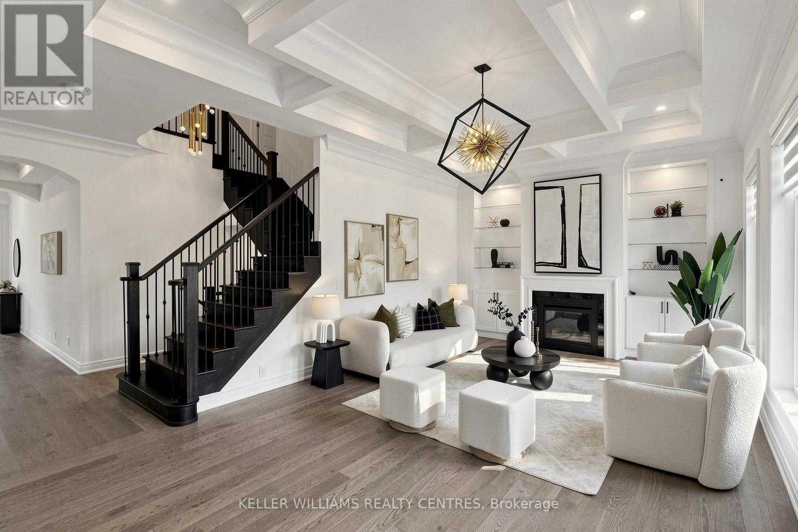 36 BLENHEIM CIRCLE - 2