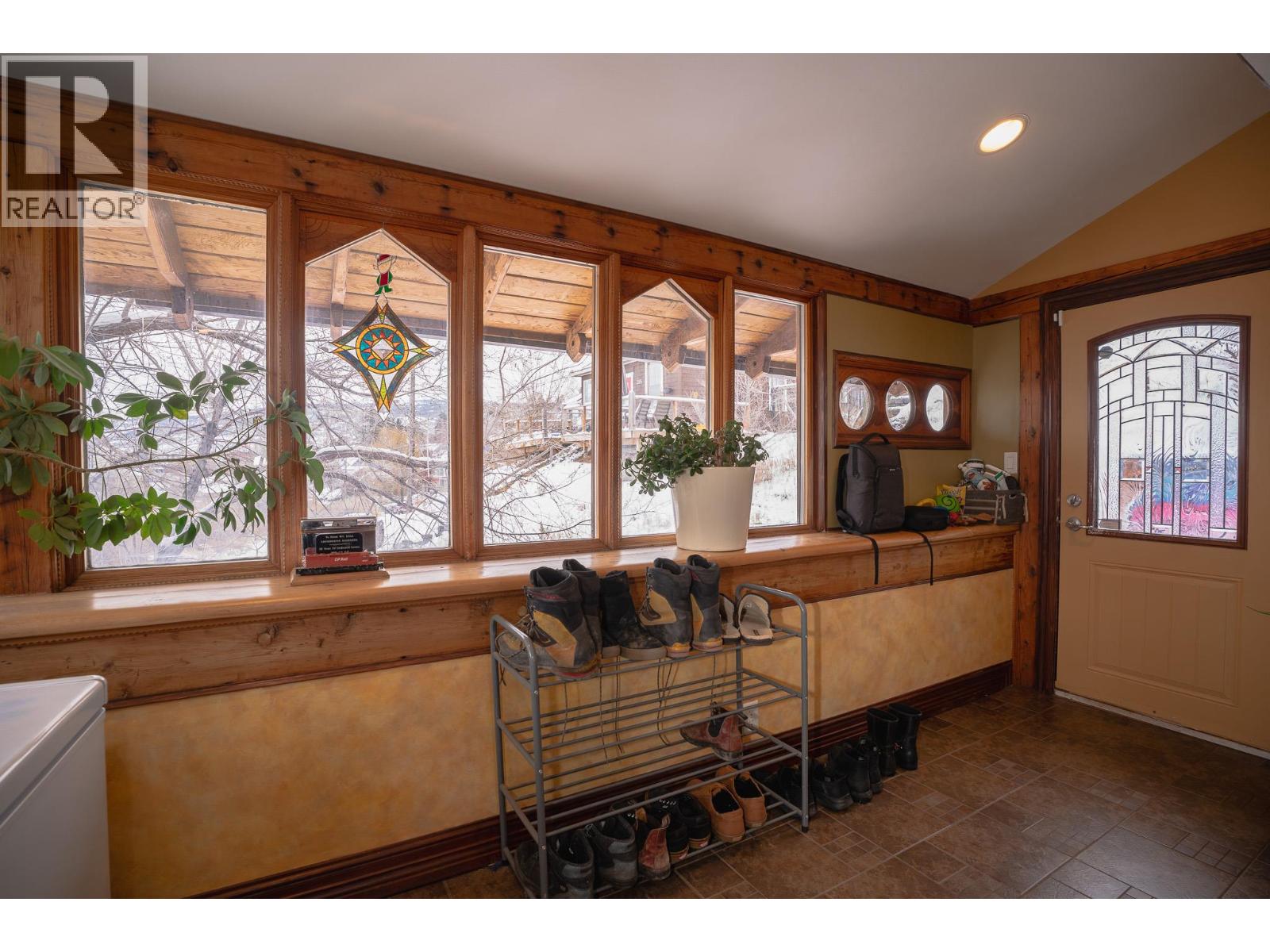299 SEYMOUR Street W - 8