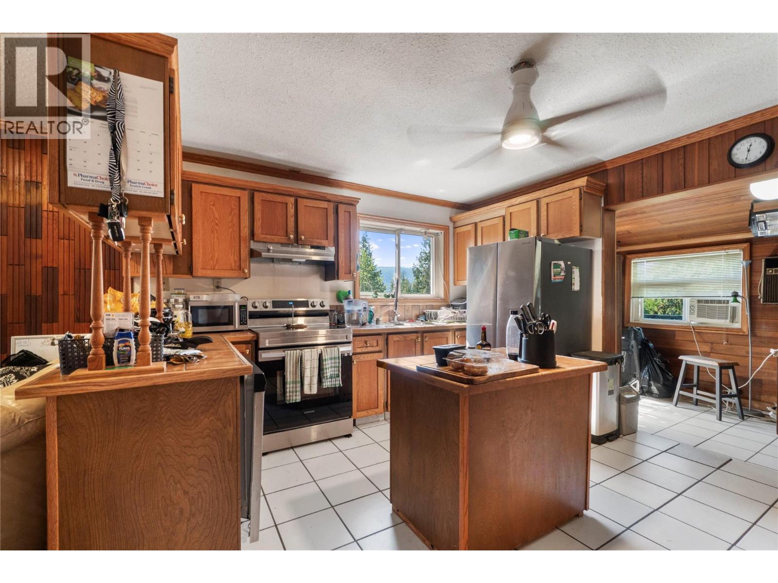 8749 Squilax-Anglemont Road - 4
