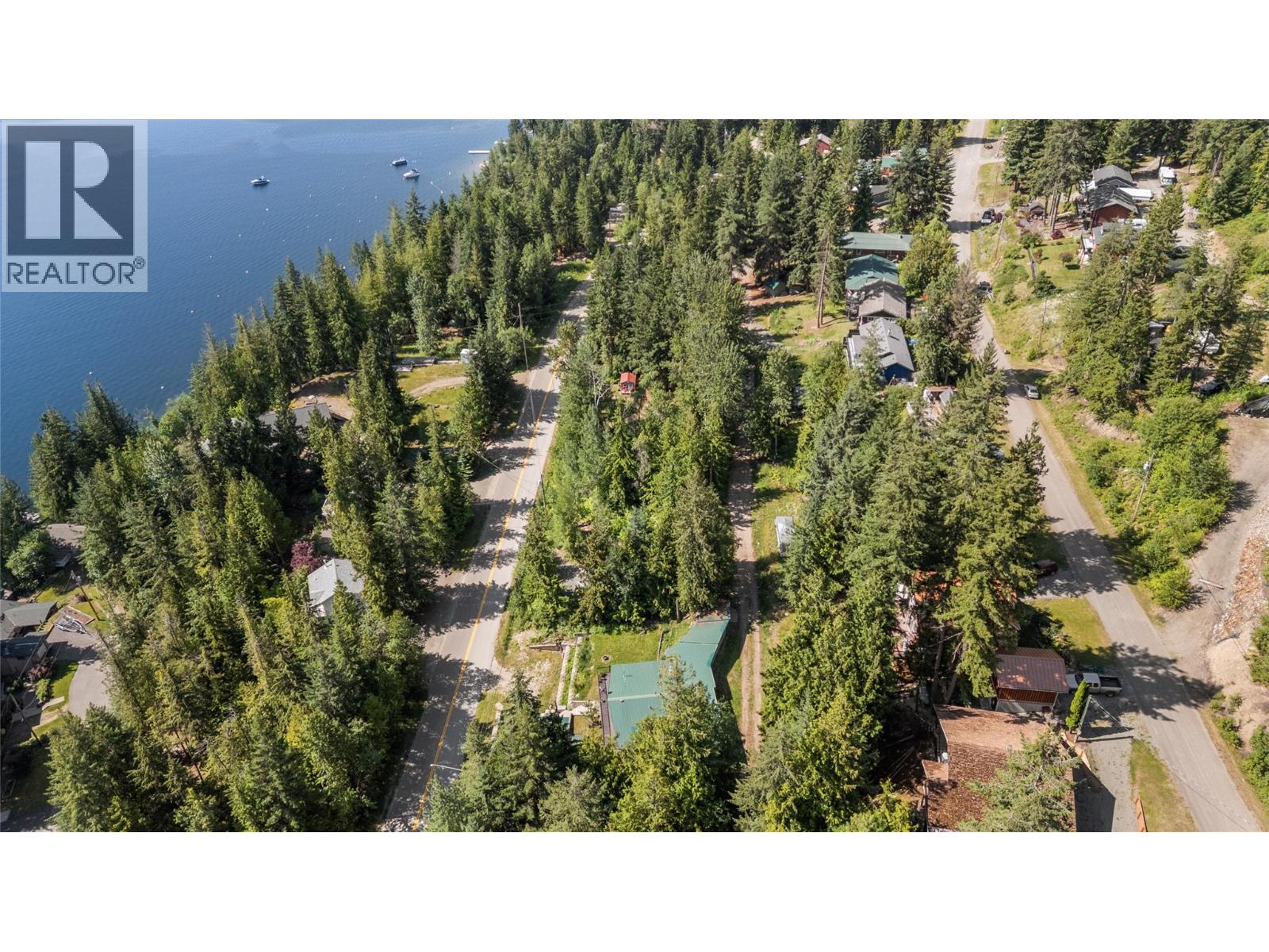 8749 Squilax-Anglemont Road - 42