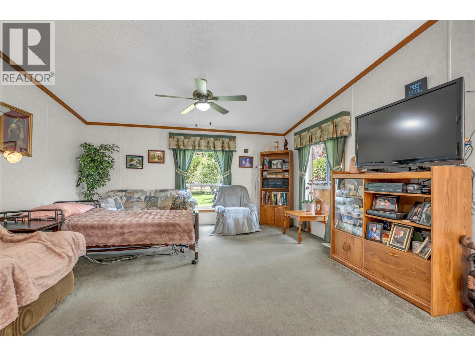 1526 Main Street N - 12