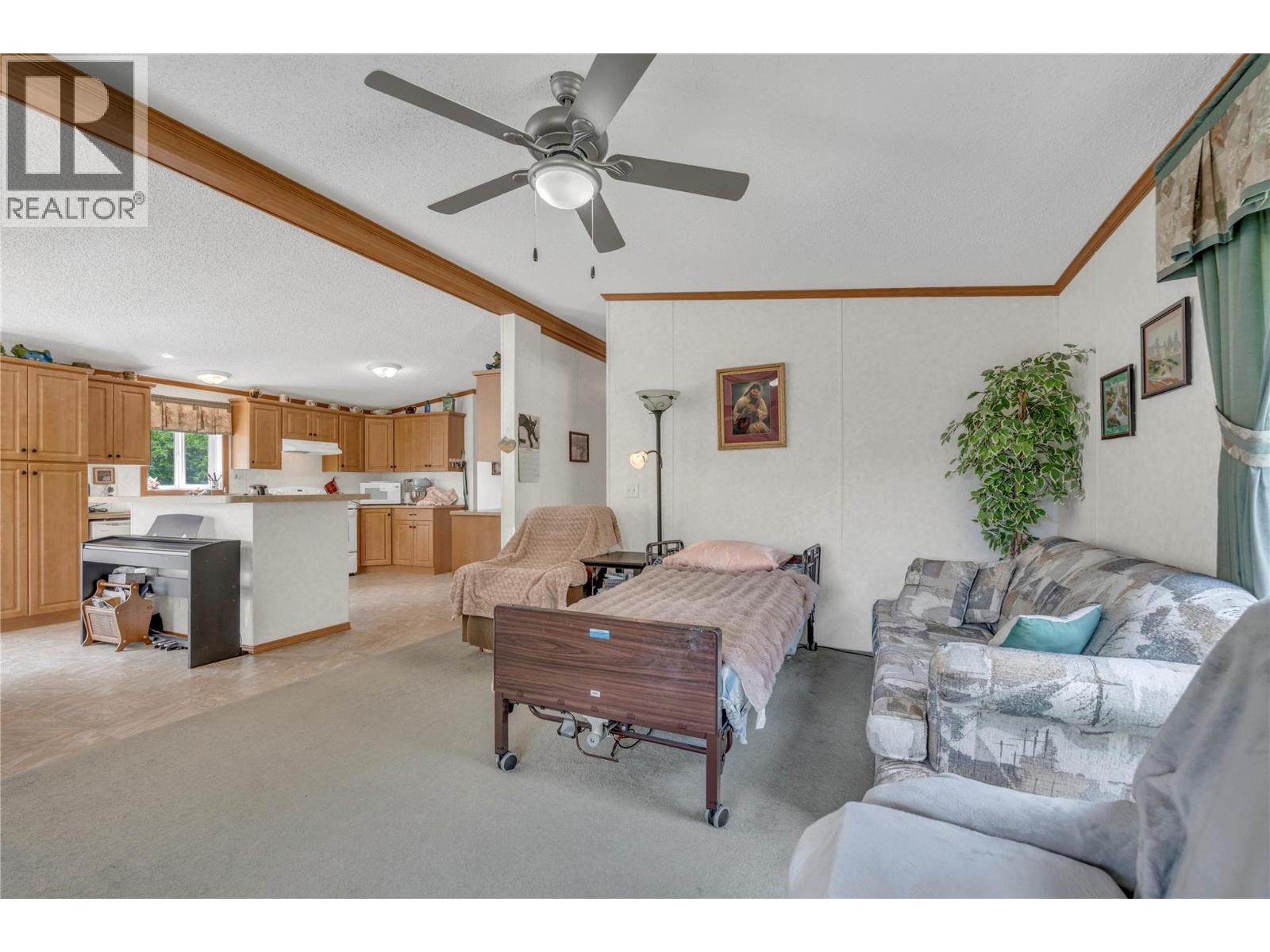 1526 Main Street N - 13