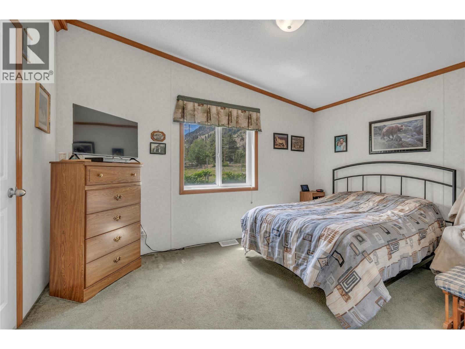 1526 Main Street N - 23