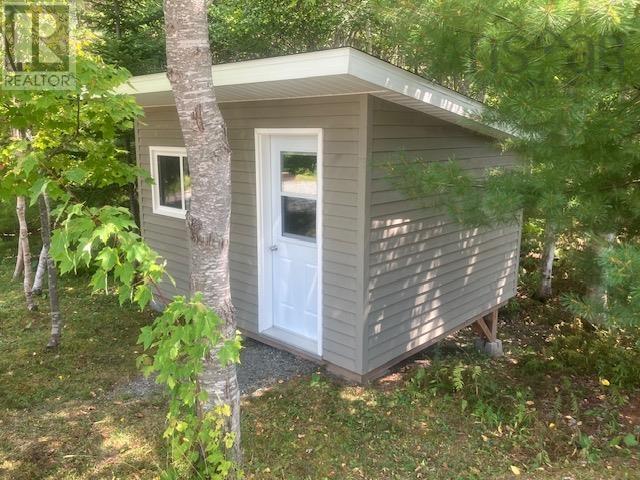692 Portage Road - 17