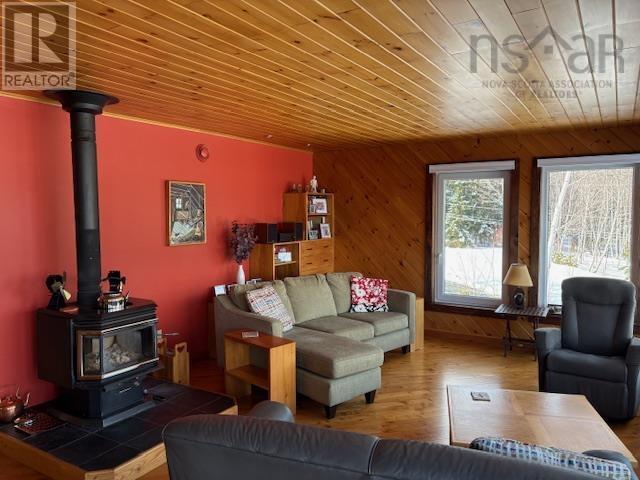 692 Portage Road - 25