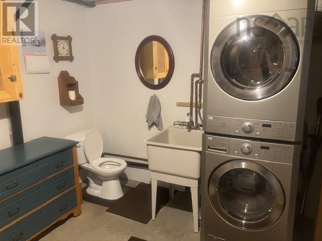 692 Portage Road - 39