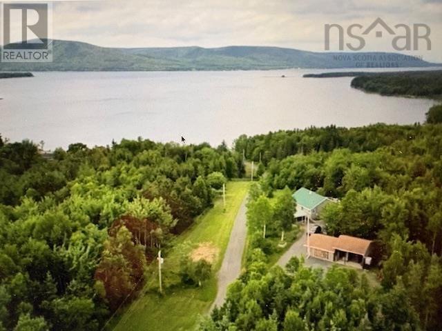 692 Portage Road - 9