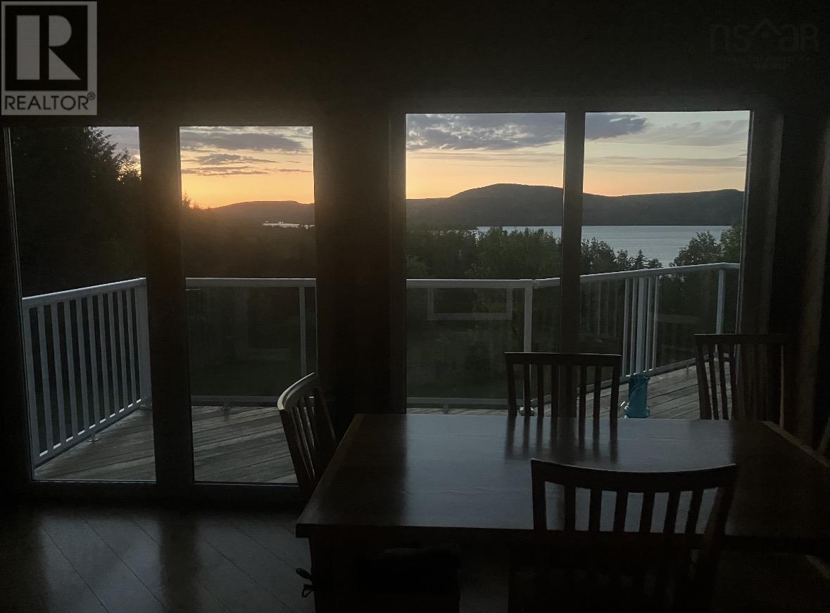 692 Portage Road - 6
