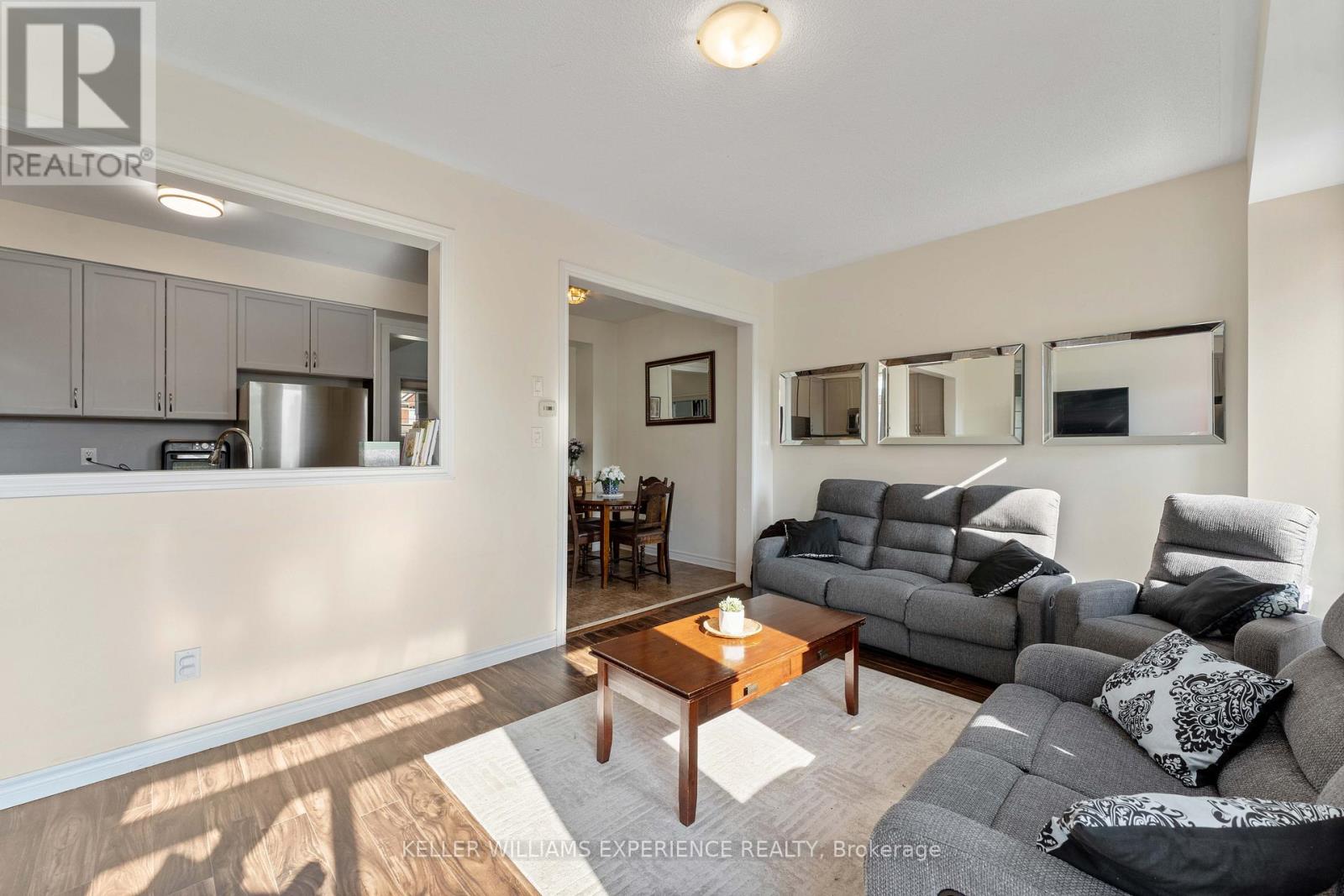 110 COLLIER CRESCENT - 10