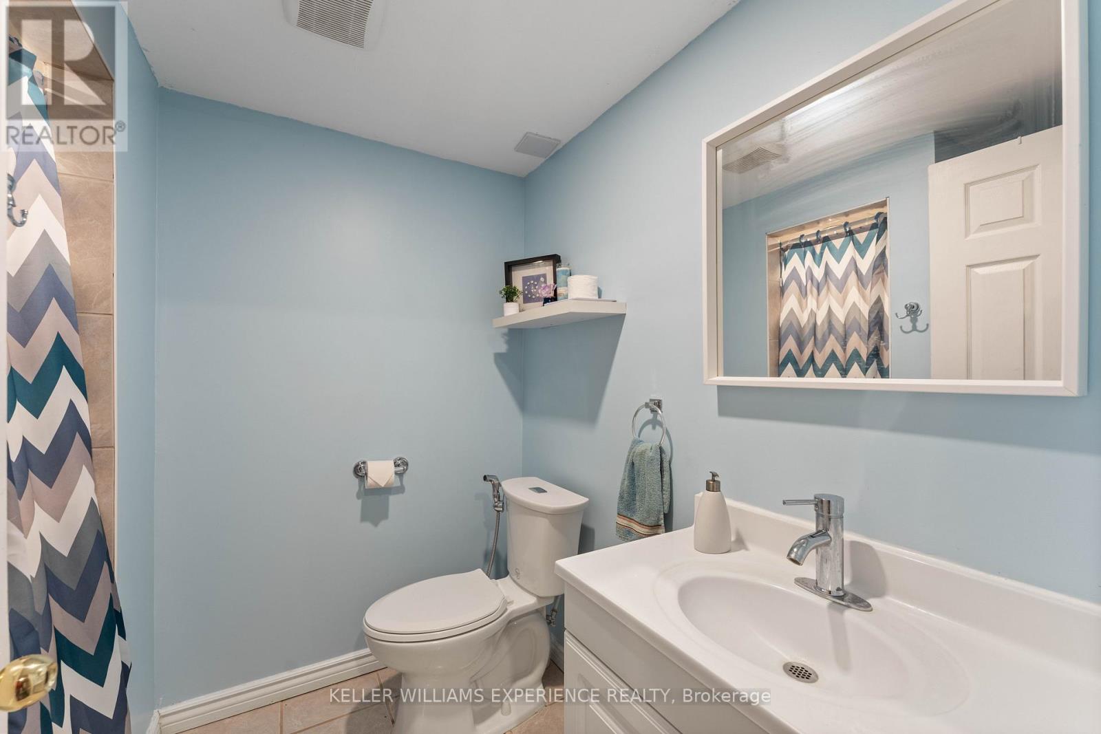 110 COLLIER CRESCENT - 19