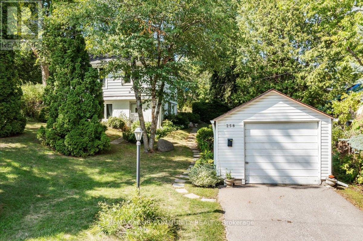 258 LAKEVIEW BOULEVARD - 4