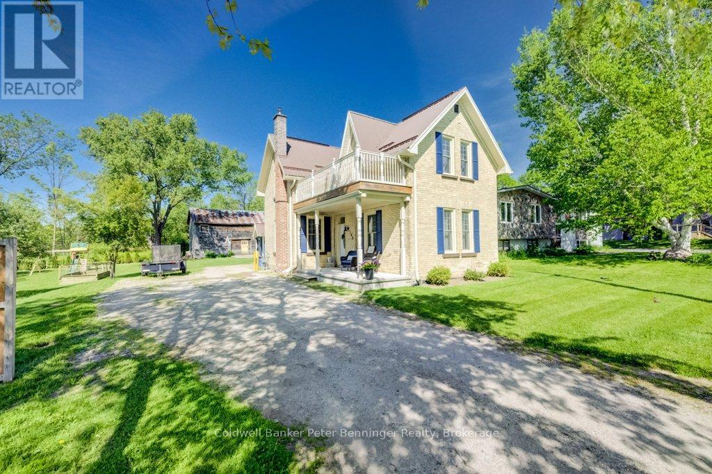 146 QUEEN STREET S - 3