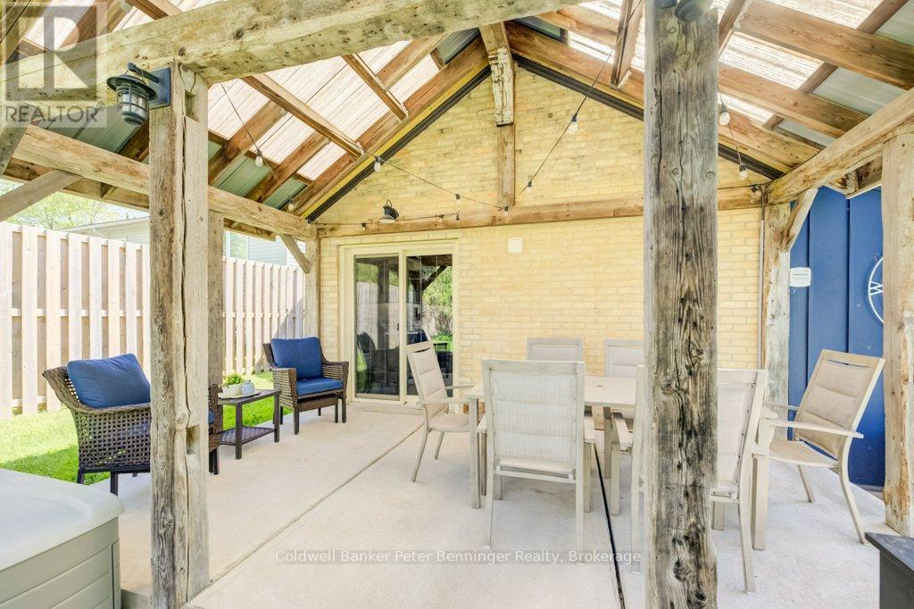 146 QUEEN STREET S - 37